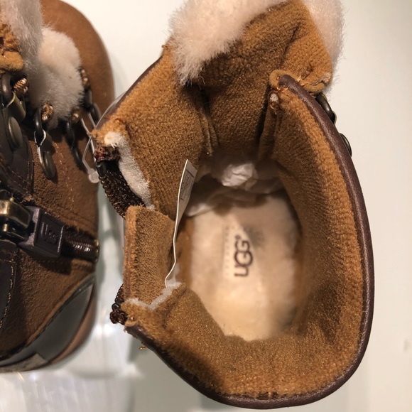 ✨UGG kids, brand new, never worn, size 6 toddler✨ - Picture 8 of 8